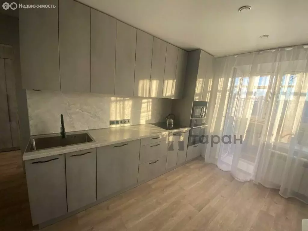 3-комнатная квартира: Миасс, улица 8 Марта, 138 (62.5 м) - Фото 1