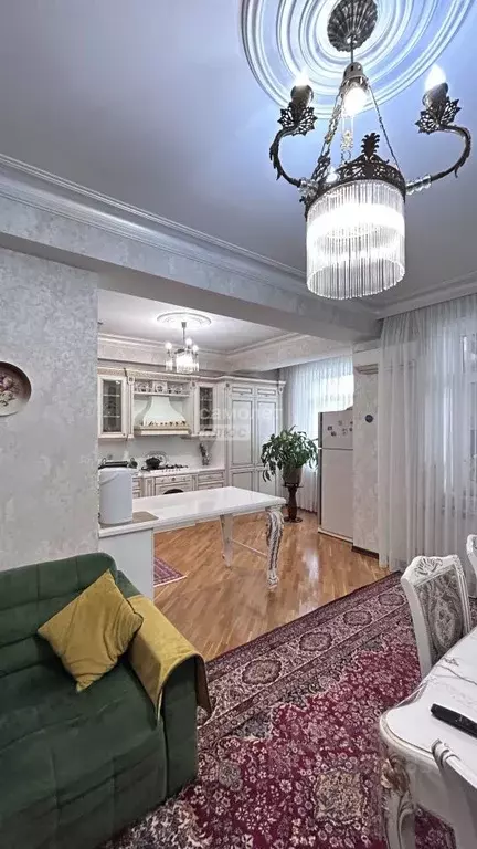 3-к кв. Дагестан, Махачкала ул. Магомета Гаджиева, 168Б (104.0 м) - Фото 2