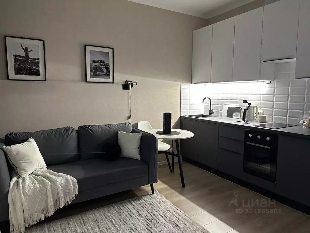 Студия Санкт-Петербург пос. Стрельна, просп. Буденного, 26к7 (21.0 м) - Фото 1