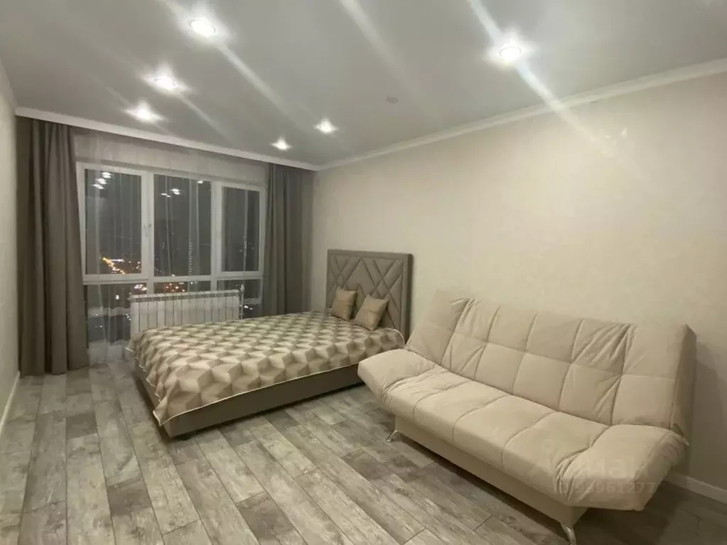 3-к кв. Татарстан, Казань Чистопольская ул., 61Д (90.0 м) - Фото 0