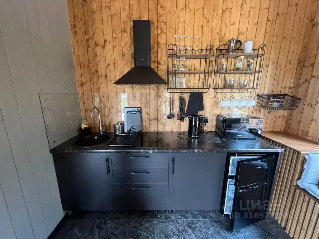 Дом в Тульская область, Ясногорский район, Иваньковское с/пос, с. ... - Фото 2