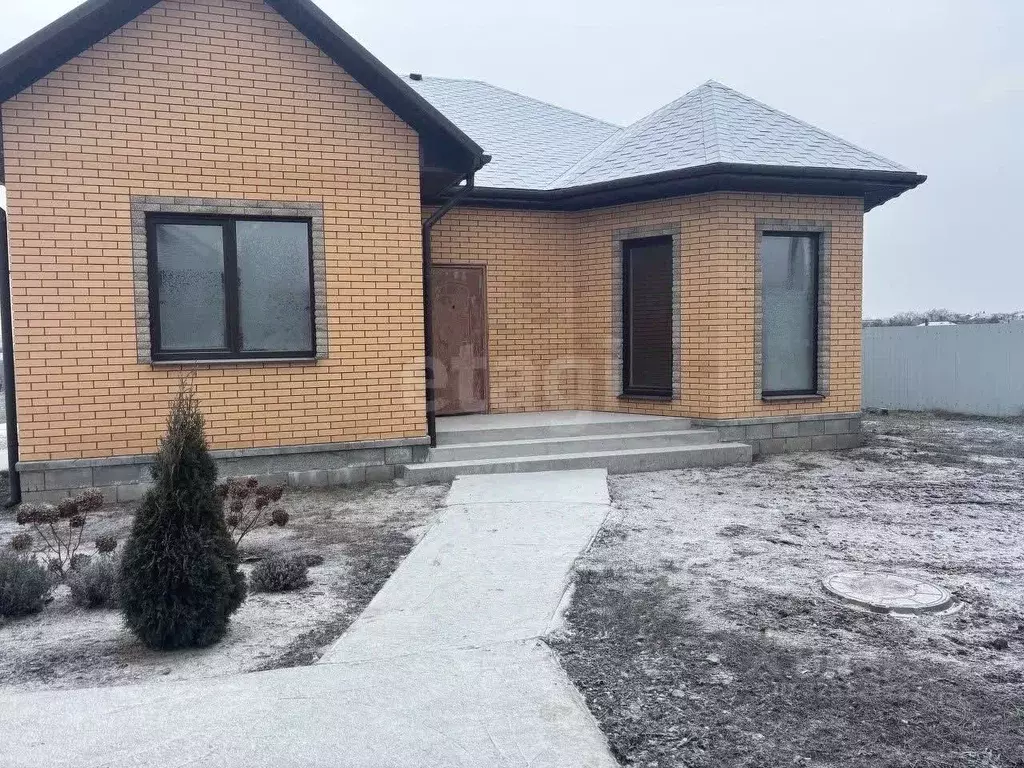 Дом в Белгородская область, Белгородский район, Пушкарское с/пос, с. ... - Фото 1