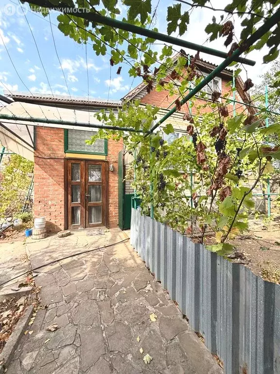 Дом в Матвеев Курган, Восточная улица, 31В (100 м) - Фото 0