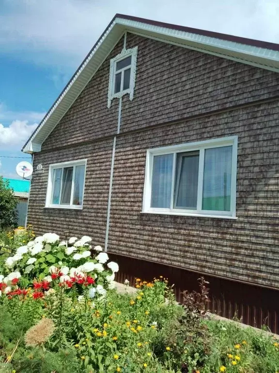 Дом в Ульяновская область, Старая Майна рп ул. Дзержинского (96 м) - Фото 0