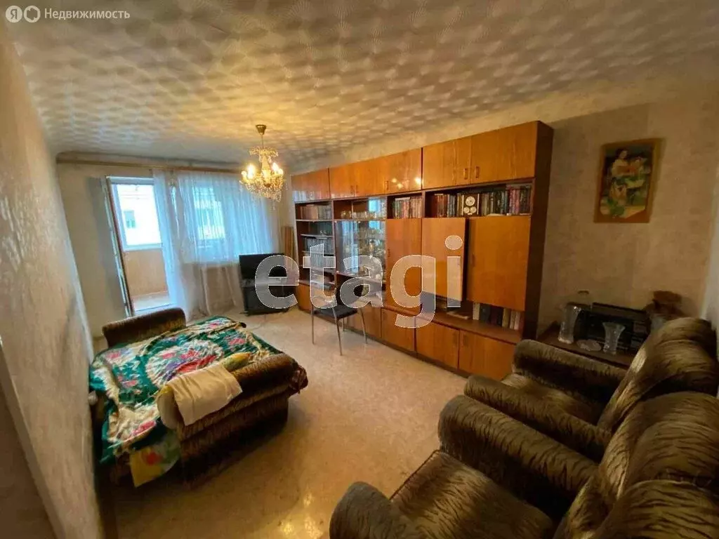 3-комнатная квартира: Южно-Сахалинск, улица Чехова, 1 (58 м) - Фото 1