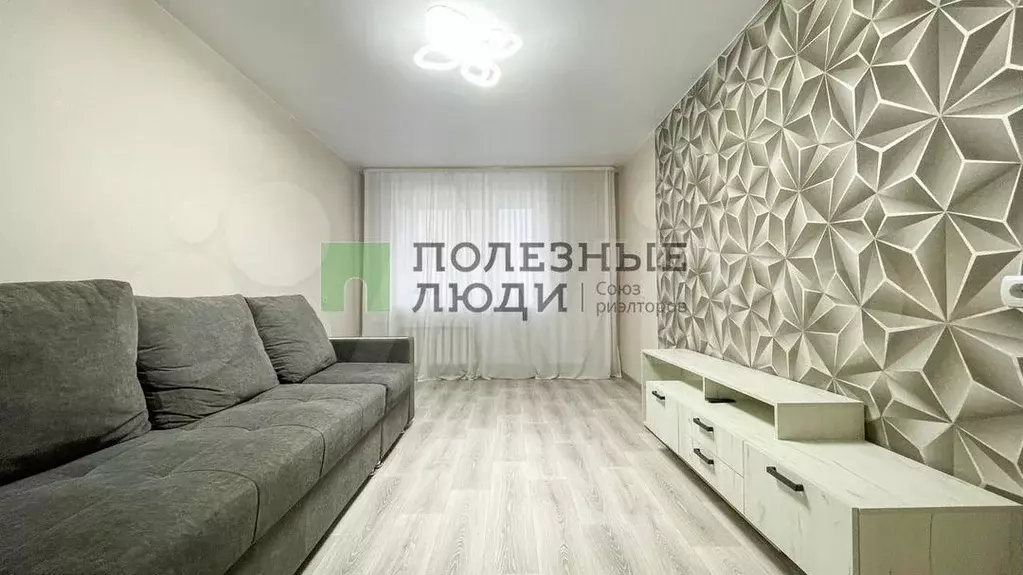 3-к. квартира, 83,1м, 2/9эт. - Фото 0