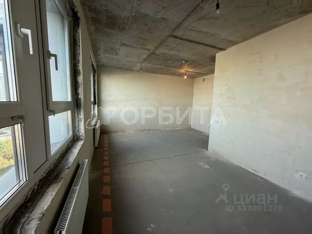 2-к кв. Тюменская область, Тюмень ул. Ветеранов Труда, 36к1 (67.7 м) - Фото 2