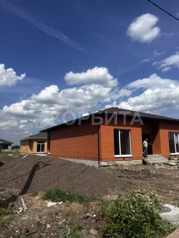 Дом в Тюменская область, Тюмень Лето-Парк кп, ул. Светлая (130 м) - Фото 1