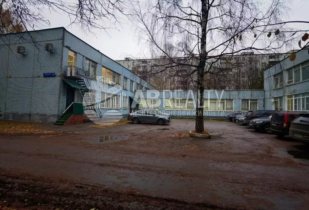 Помещение свободного назначения (1750 м) - Фото 1