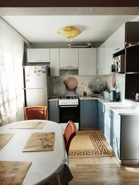 1-к кв. Омская область, Омск 3-й мкр, ул. Путилова, 11 (30.9 м) - Фото 0