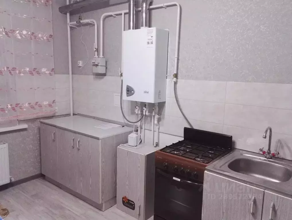 2-к кв. Краснодарский край, Ленинградская ст-ца ул. Мира, 12 (65.0 м) - Фото 1