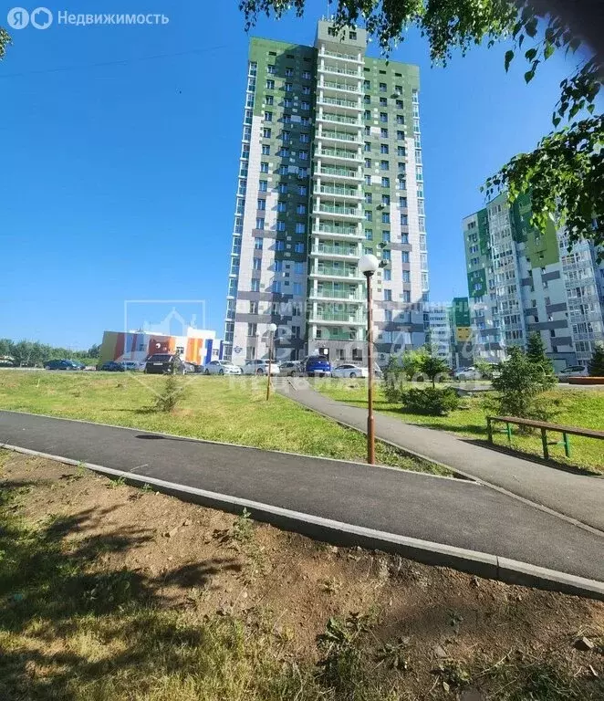 2-комнатная квартира: Кемерово, Молодёжный проспект, 29А (61 м) - Фото 0