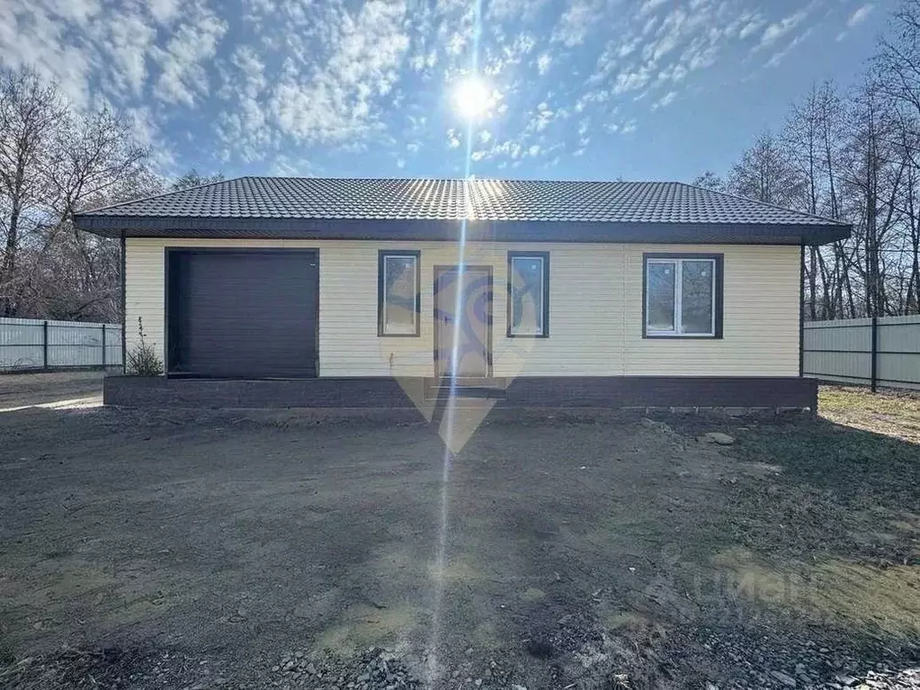 Дом в Белгородская область, Старооскольский городской округ, с. ... - Фото 1