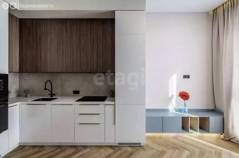 3-комнатная квартира: Москва, улица Петра Алексеева, 14 (50 м) - Фото 1