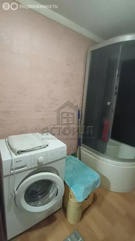Дом в посёлок городского типа Емельяново, Центральная улица, 9 (67.2 ... - Фото 0