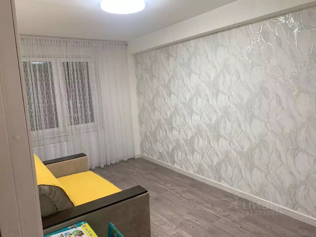 3-к кв. Татарстан, Набережные Челны 64-й комплекс, 8 (82.0 м) - Фото 1