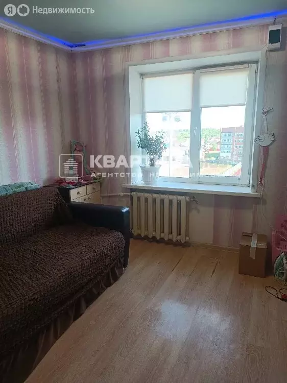 2-комнатная квартира: Невьянск, улица Космонавтов, 64 (50.2 м) - Фото 0