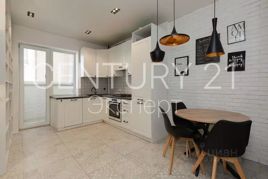 2-к кв. Калининградская область, Калининград ул. Виктора Гакуна, 5 ... - Фото 1