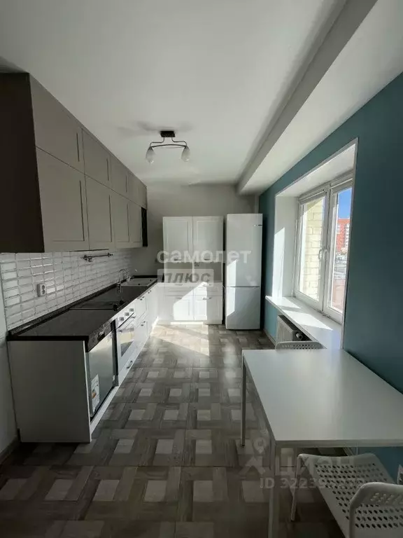 2-к кв. Челябинская область, Челябинск ул. Братьев Кашириных, 163 ... - Фото 1