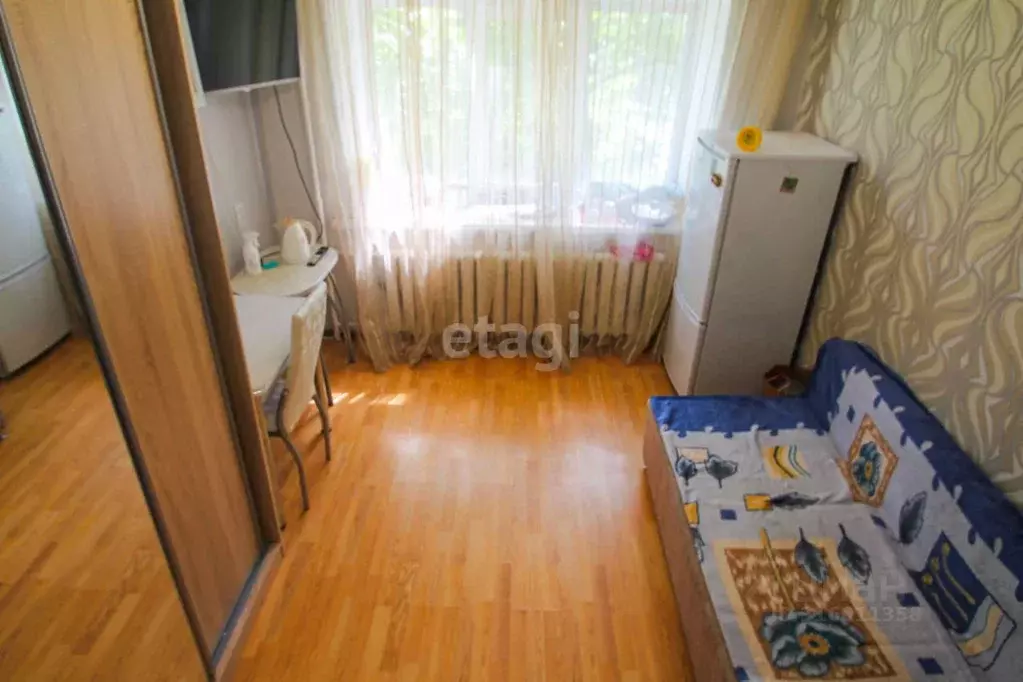 Комната Свердловская область, Екатеринбург ул. Лукиных, 18А (12.4 м) - Фото 0