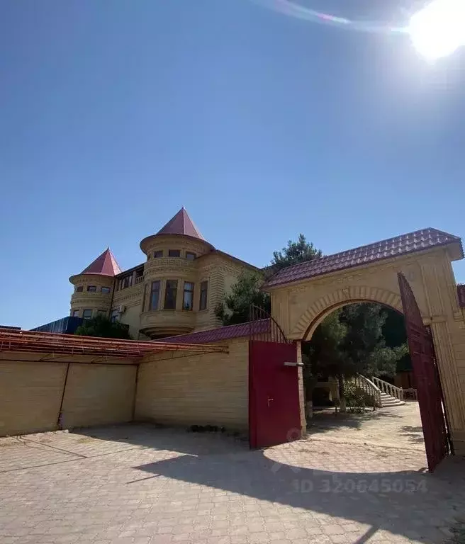 Дом в Дагестан, Дербент ул. Юрия Гагарина, 2Г (600 м) - Фото 0
