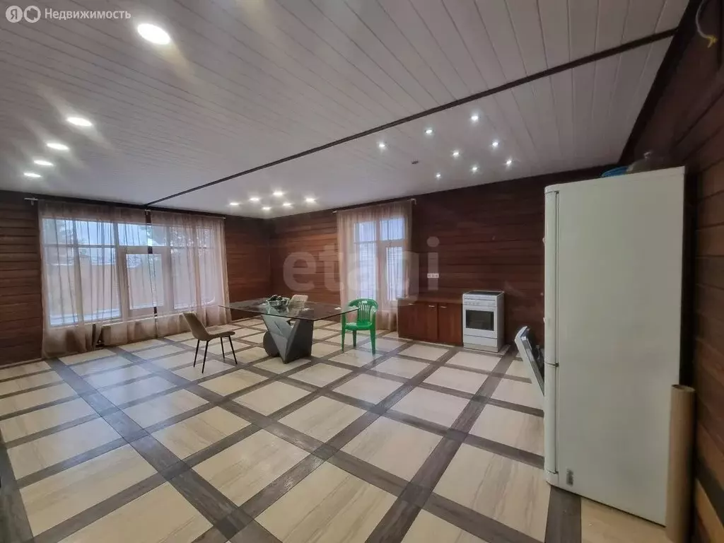 Дом в Садовый, улица Затонского (540 м) - Фото 1