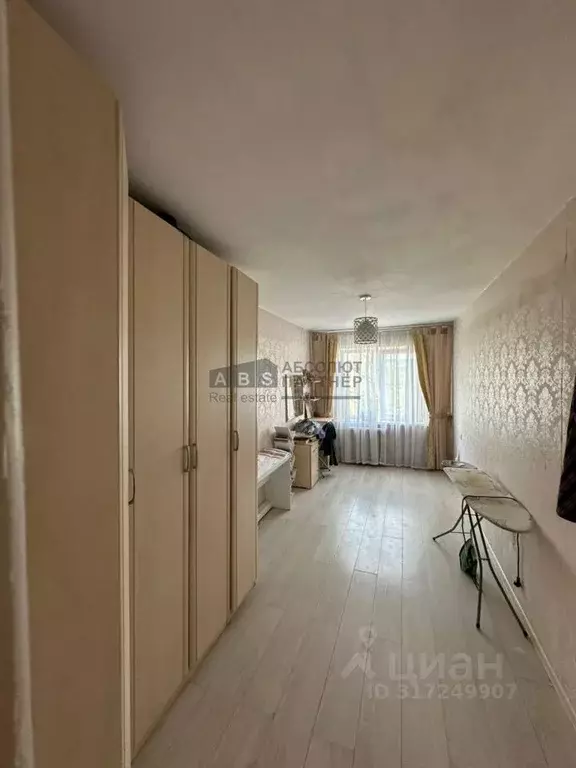 2-к кв. Новгородская область, Великий Новгород Октябрьская ул., 4к2 ... - Фото 0