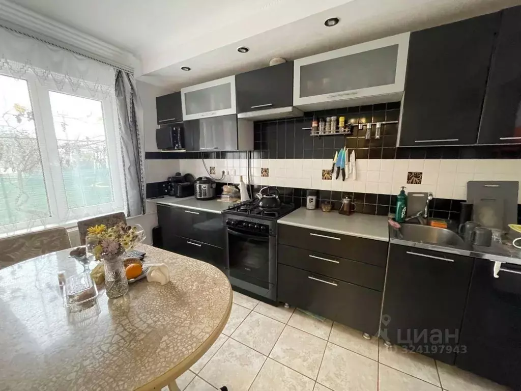 Дом в Краснодарский край, Новороссийск городской округ, Натухаевская ... - Фото 1