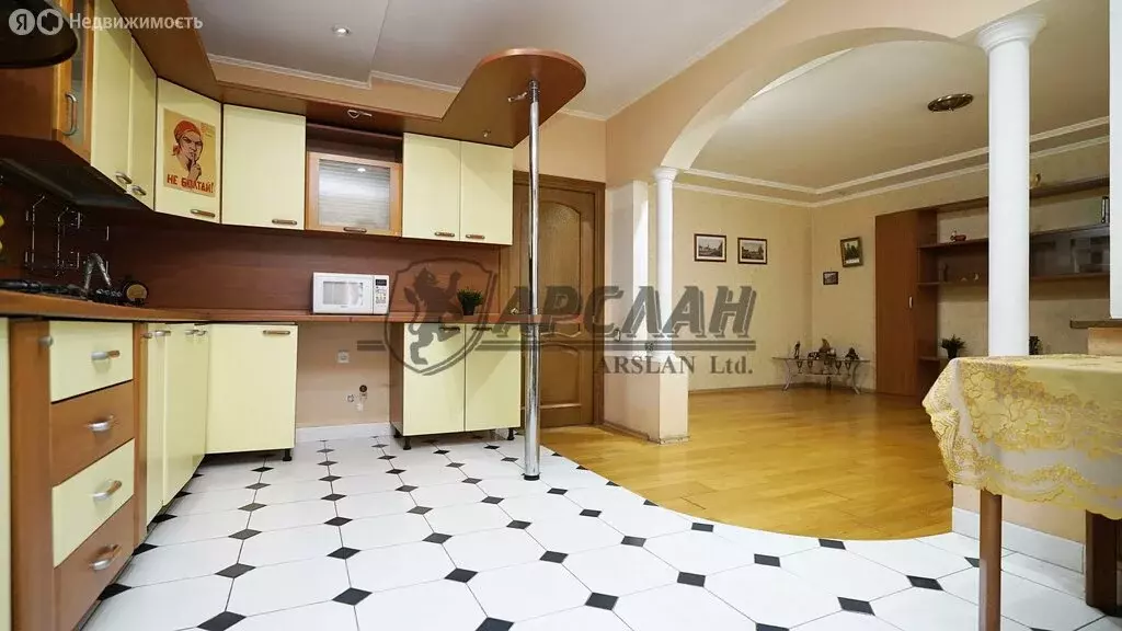 2-комнатная квартира: Казань, улица Космонавтов, 41 (100 м) - Фото 1