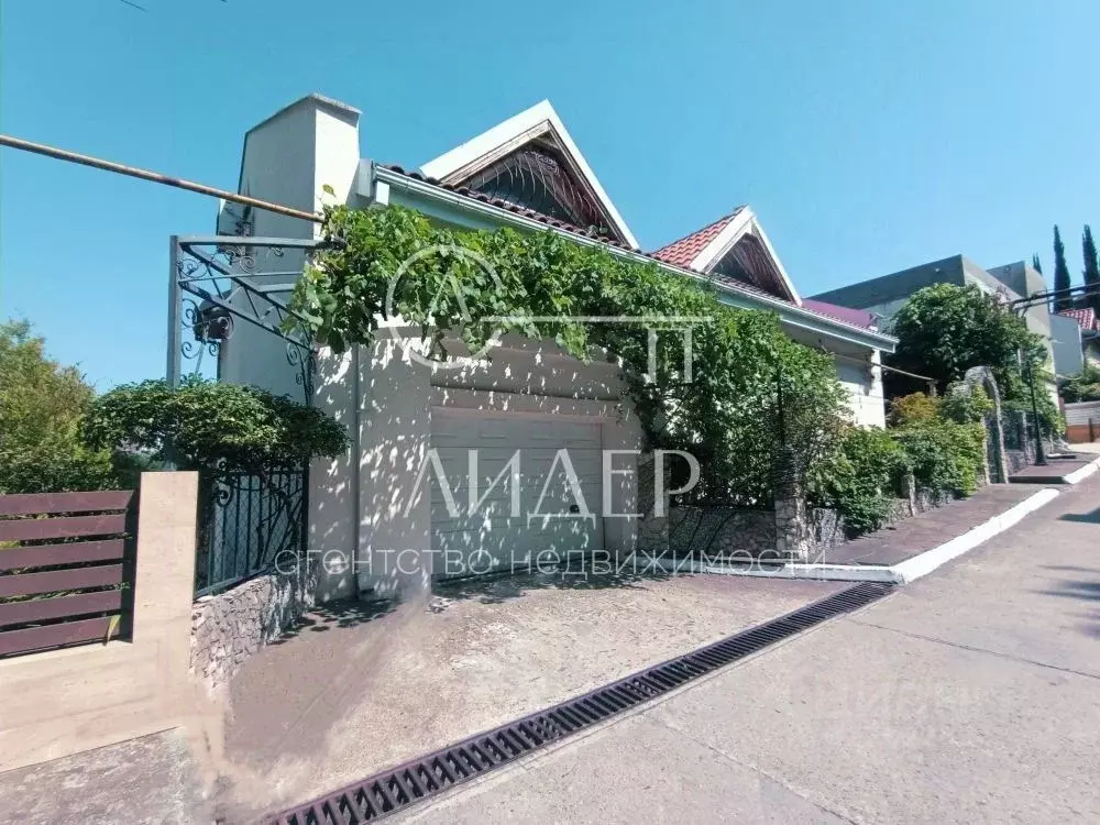 Дом в Краснодарский край, Сочи Новый Сочи мкр, пер. Инжирный, 13 (450 ... - Фото 2