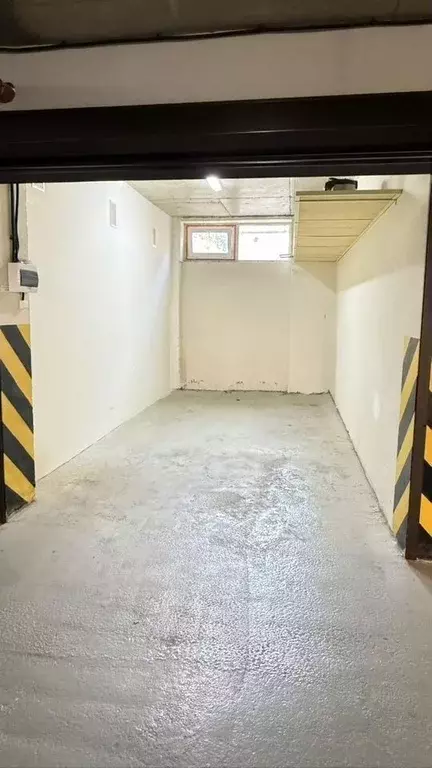 Гараж в Краснодарский край, Геленджик Крымская ул., 22к10 (18 м) - Фото 1