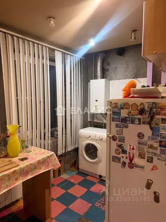 3-к кв. Волгоградская область, Волгоград ул. 64-й Армии, 22Б (64.5 м) - Фото 2