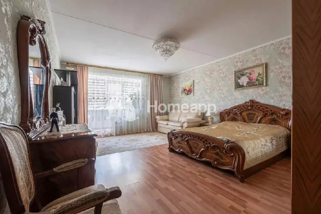 Продается 4-комнатная квартира - Фото 2