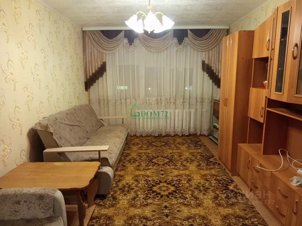 2-к кв. Тюменская область, Тобольск 7А мкр, 7А (51.7 м) - Фото 1