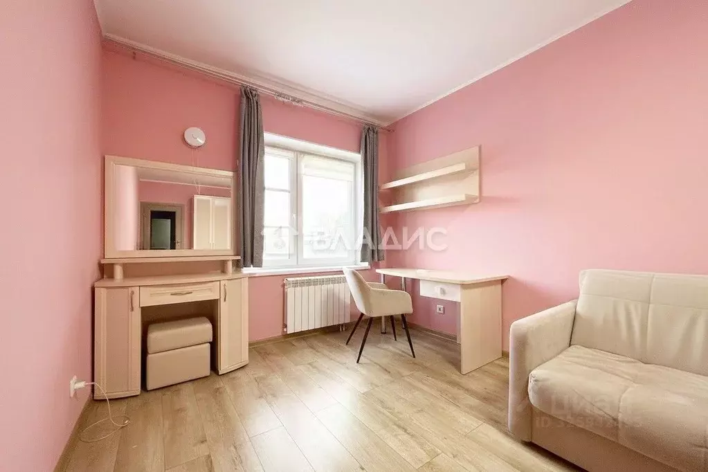 3-к кв. Карелия, Петрозаводск Казарменская ул., 4 (66.5 м) - Фото 1