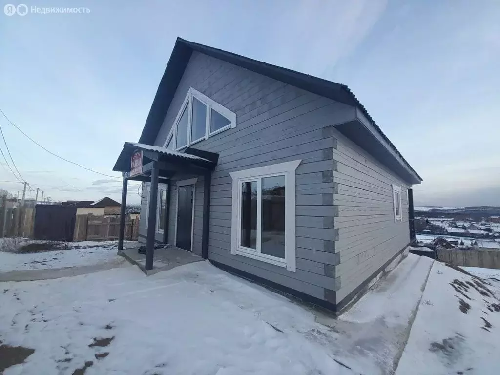 Дом в Усть-Куда, Урановая улица (150 м) - Фото 1