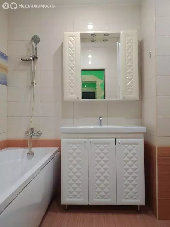 2-комнатная квартира: Саратов, улица имени Н.М. Скоморохова, 21 (60 м) - Фото 1