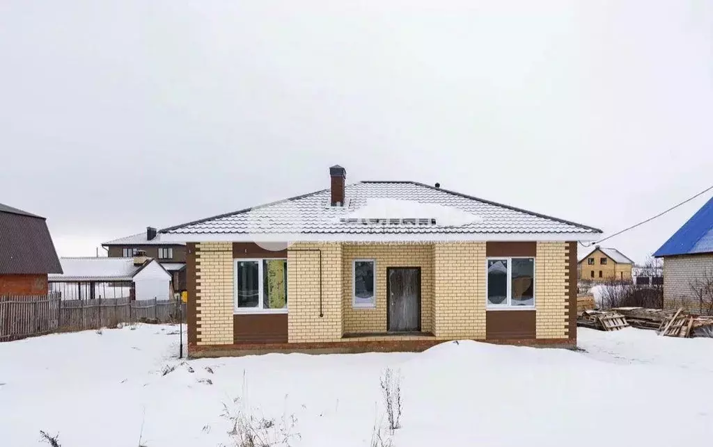 Дом в Татарстан, с. Пестрецы ул. Механизаторов, 6 (110 м) - Фото 0