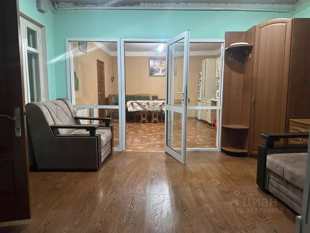 Дом в Северная Осетия, Владикавказ ул. Серафимовича, 11 (74 м) - Фото 1