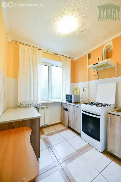 3-комнатная квартира: Хабаровск, Восточное шоссе, 36 (61.6 м) - Фото 0