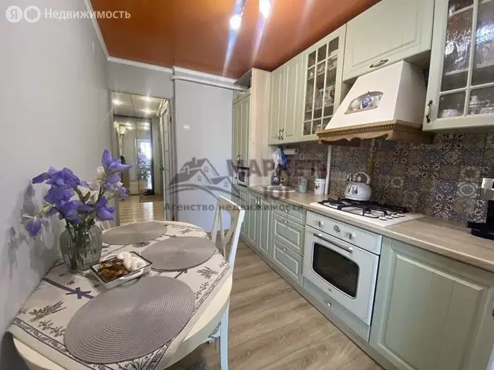 3-комнатная квартира: Абинск, улица Серова, 42 (60.9 м) - Фото 1