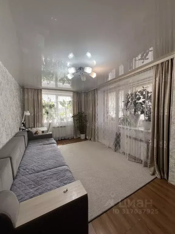 3-к кв. Иркутская область, Иркутск ул. Баррикад, 62/6 (68.8 м) - Фото 0