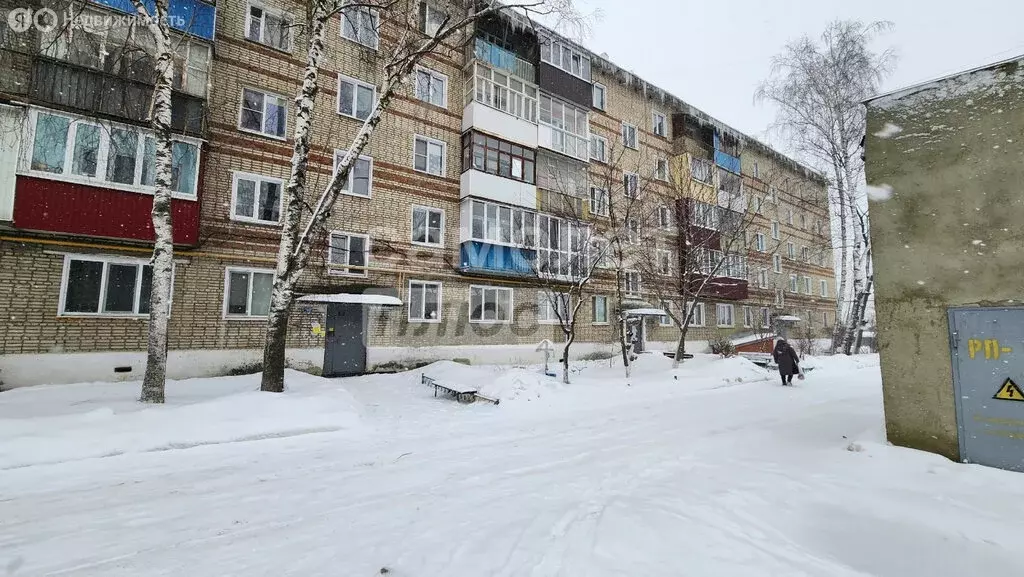 2-комнатная квартира: Кузнецк, улица Молодой Гвардии, 125 (46.3 м) - Фото 1