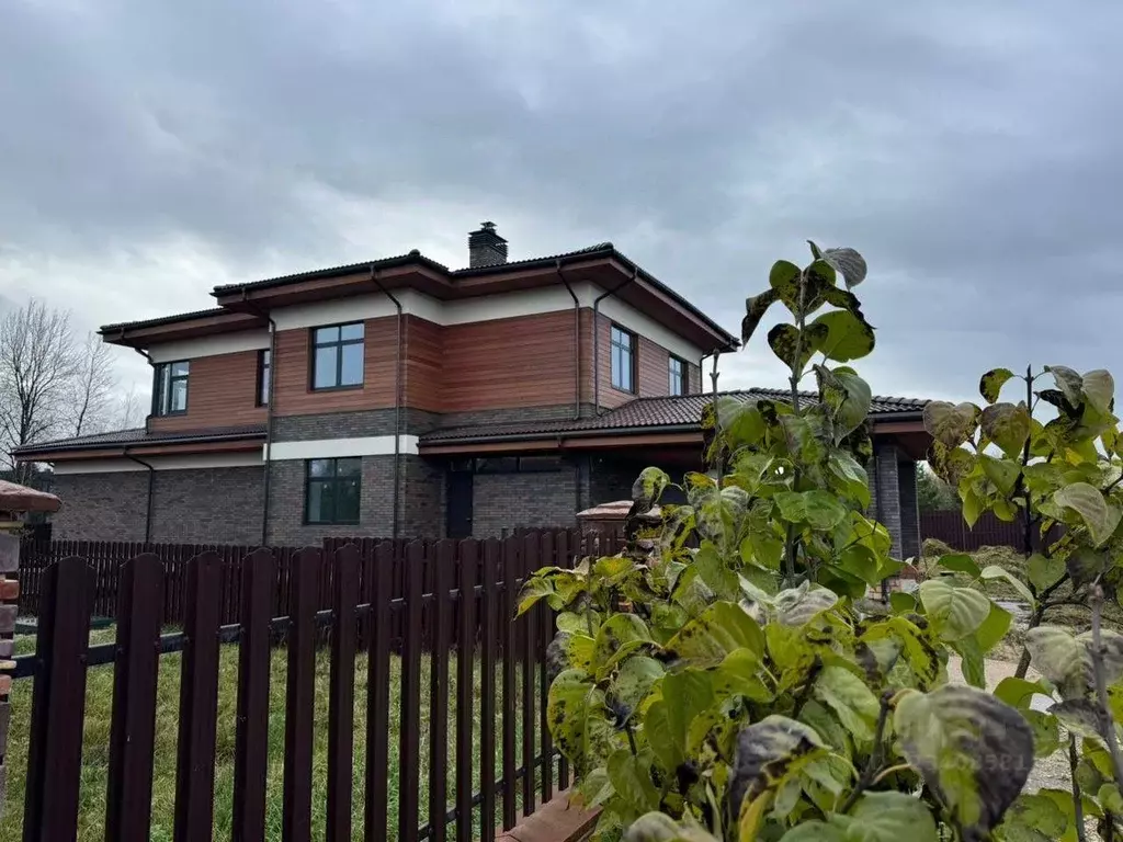 Дом, 402.8 м - Фото 1