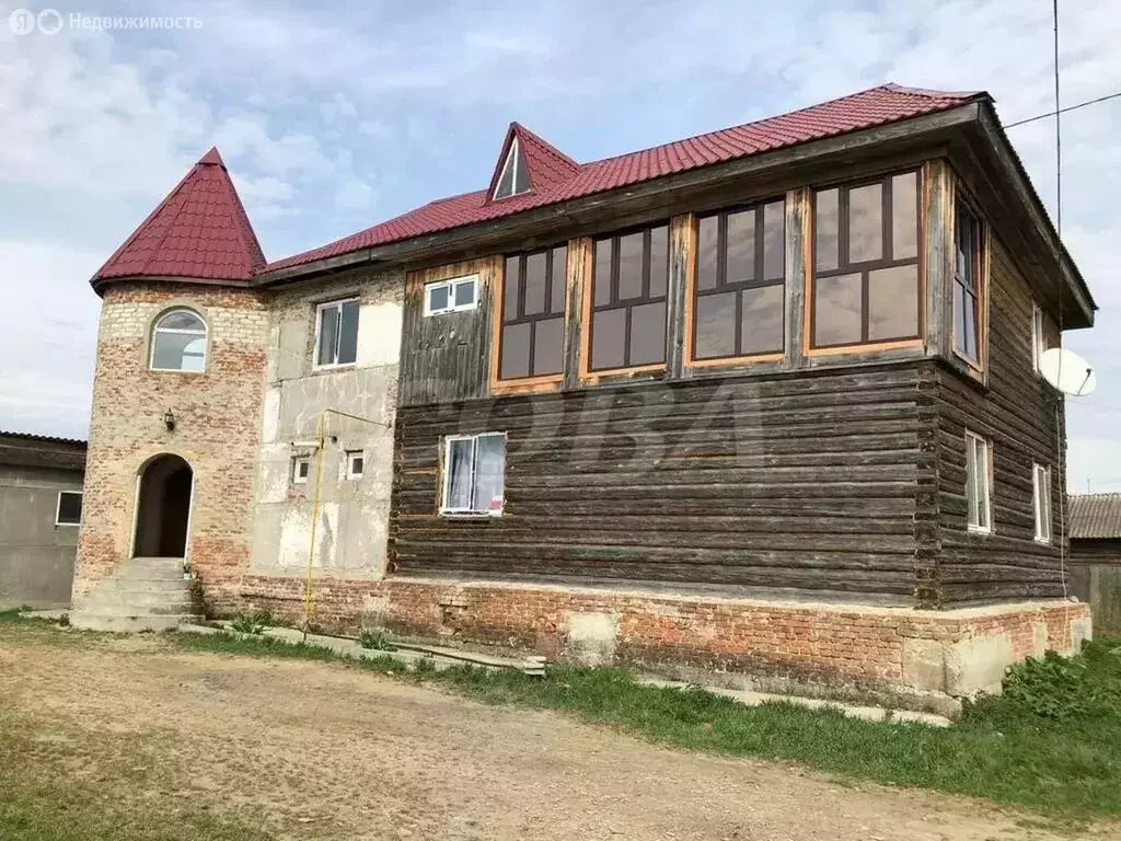 Дом в Тюменская область, село Ярково (200 м) - Фото 1