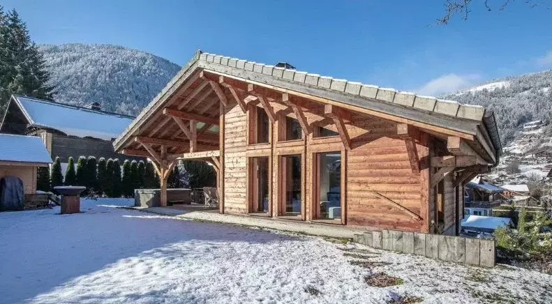 Дом в Краснодарский край, Сочи Красная Поляна пгт, ул. Турчинского ... - Фото 0