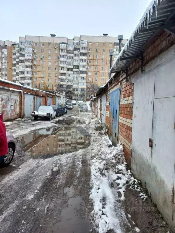 Гараж в Белгородская область, Белгород 10-й мкр, ул. 60 лет Октября ... - Фото 0