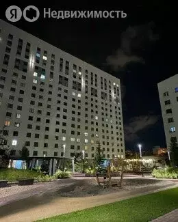 2-комнатная квартира: Тюмень, Новгородская улица, 14 (73.2 м) - Фото 2