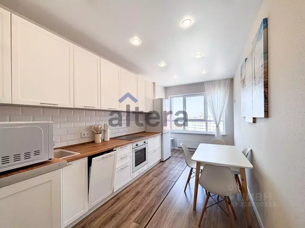 2-к кв. Татарстан, Казань ул. Рауиса Гареева, 105Б (55.0 м) - Фото 1