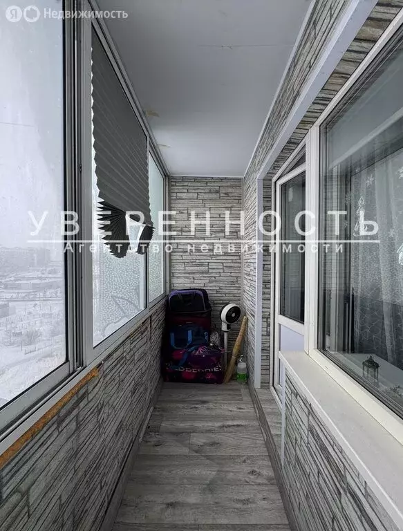 1-комнатная квартира: Красноярск, улица Микуцкого, 2 (36.6 м) - Фото 1